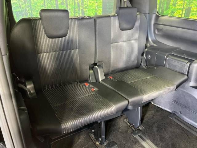 Toyota VOXY 2020-06 8848-10