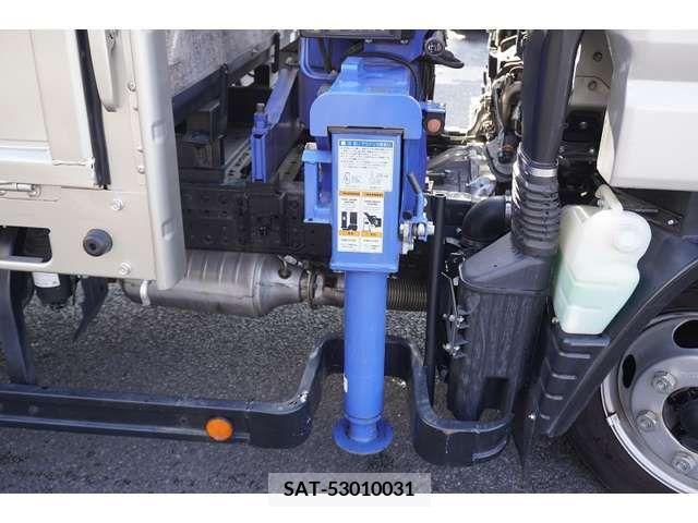 Mitsubishi CANTER 2020-03 209023-19