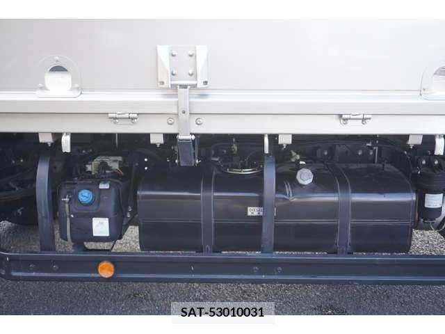 Mitsubishi CANTER 2020-03 209023-18