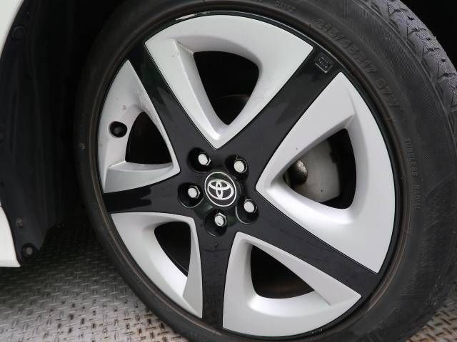 Toyota PRIUS 2015-12 5266-13