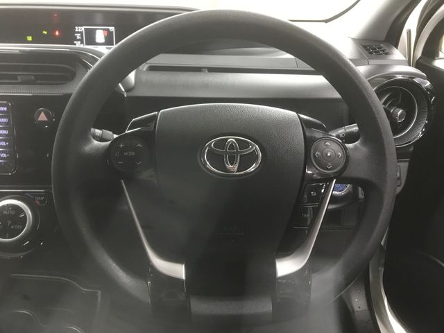 Toyota AQUA 2019-10 188792-21
