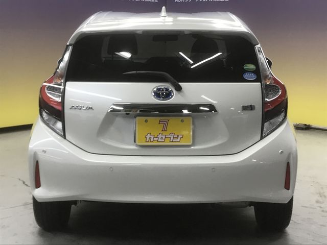 Toyota AQUA 2019-10 188792-13