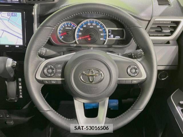 Toyota ROOMY 2022-03 331560-11