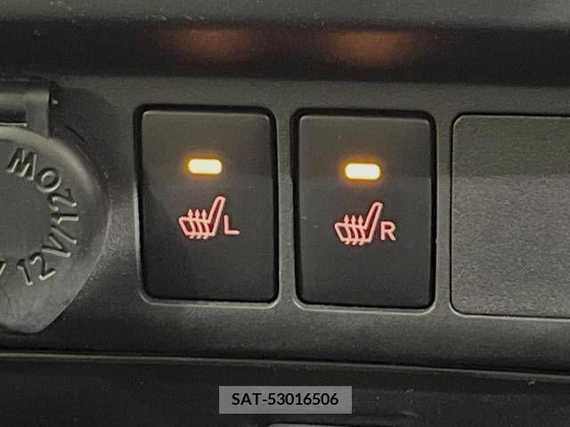 Toyota ROOMY 2022-03 331560-6
