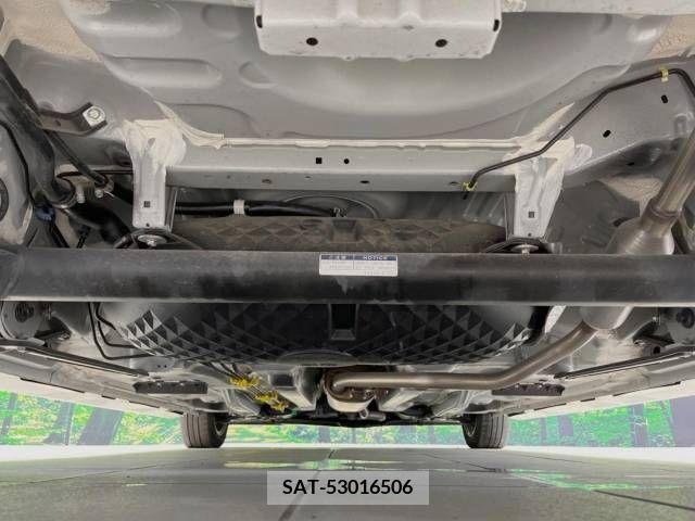 Toyota ROOMY 2022-03 331560-18
