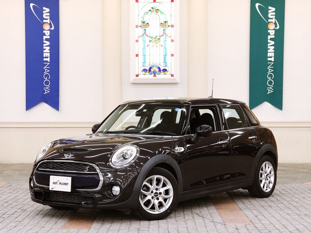Bmw MINI 2016-03 3064-0