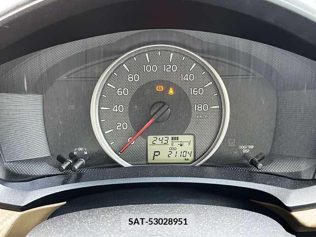 Toyota COROLLA AXIO 2013-04 264599-6