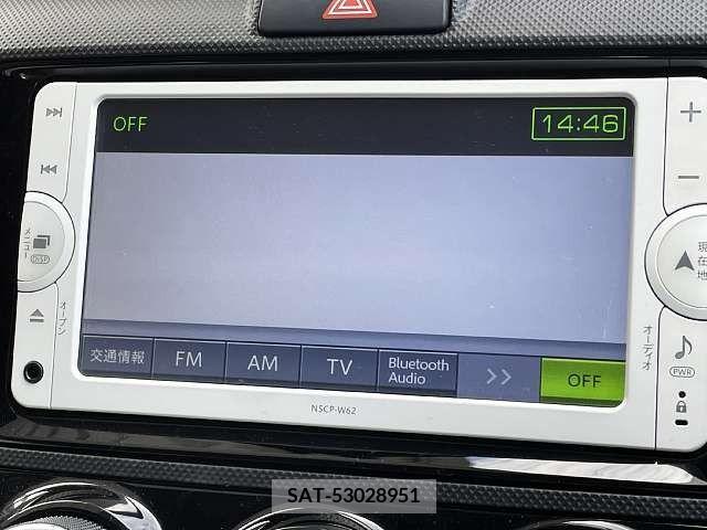 Toyota COROLLA AXIO 2013-04 264599-4