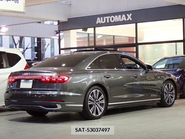 Audi A8 2022-09 225523-2