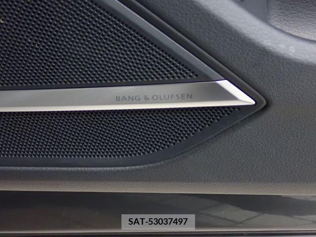 Audi A8 2022-09 225523-17