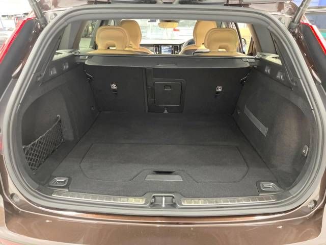 Volvo CROSS COUNTRY 2021-02 19653-12