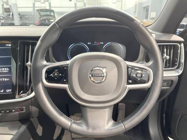 Volvo CROSS COUNTRY 2021-02 19653-9