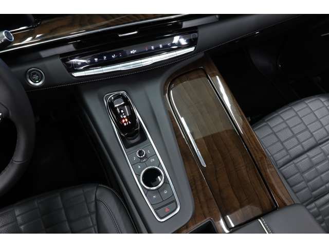 Cadillac ESCALADE 2021-09 194577-15