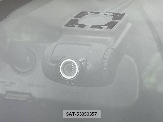Nissan NOTE 2016-02 337659-4