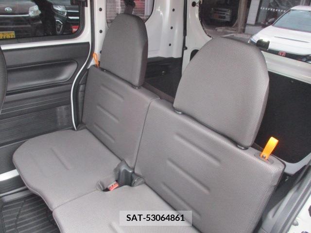 Honda N-VAN 2023-11 239967-23