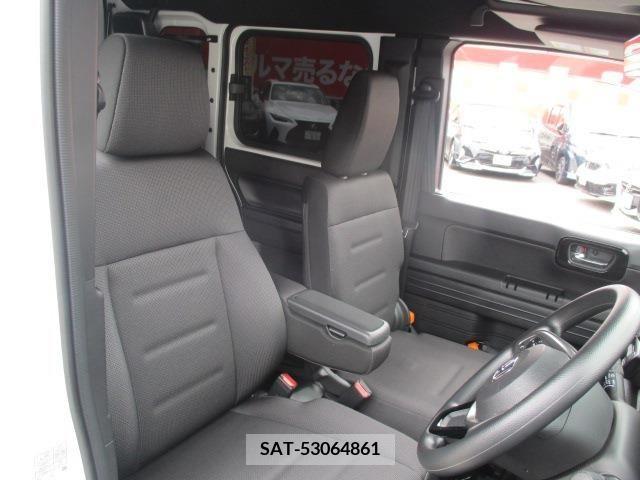 Honda N-VAN 2023-11 239967-22