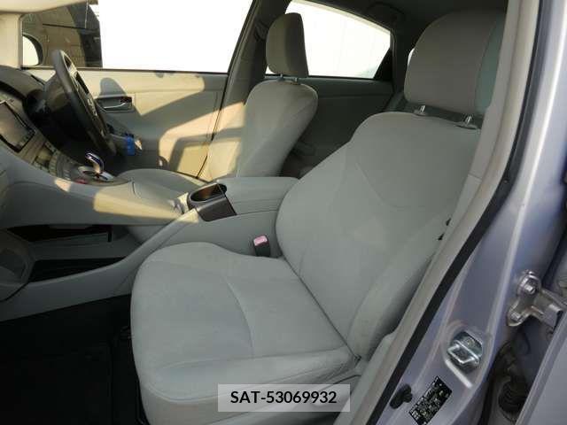 Toyota PRIUS 2012-02 322124-6