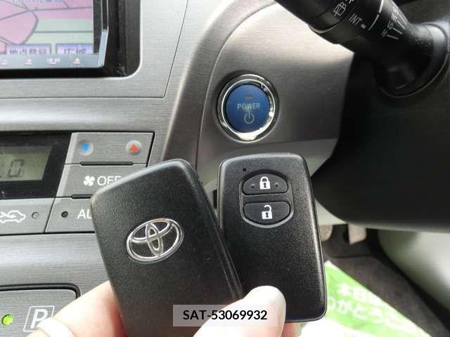 Toyota PRIUS 2012-02 322124-13