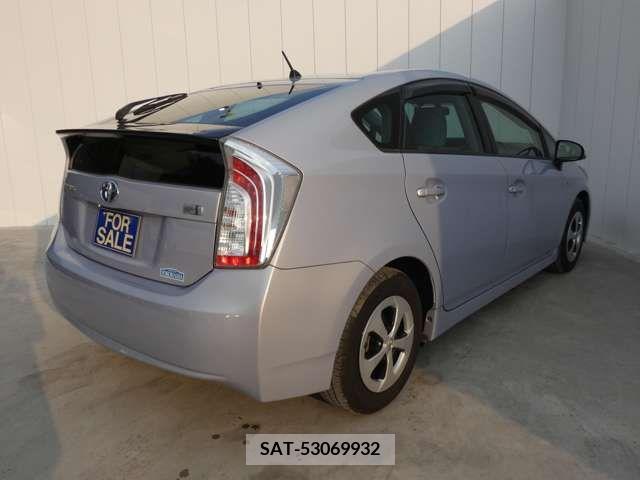 Toyota PRIUS 2012-02 322124-5