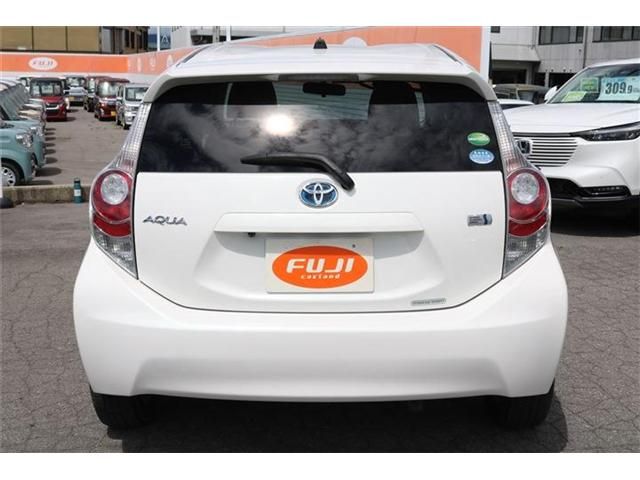 Toyota AQUA 2013-04 5005-29
