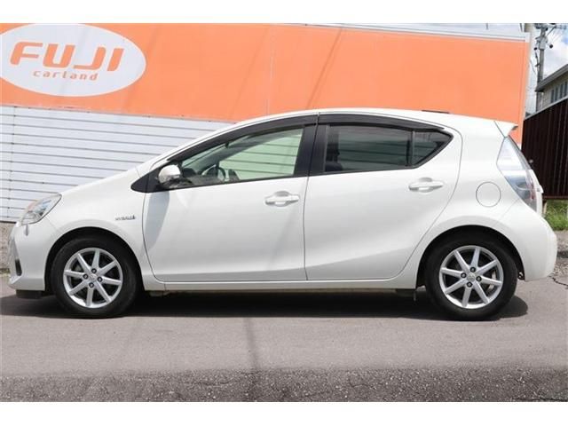 Toyota AQUA 2013-04 5005-27
