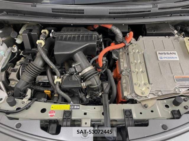 Nissan NOTE 2016-11 305337-18