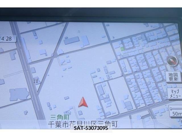 Nissan ELGRAND 2015-03 268342-1