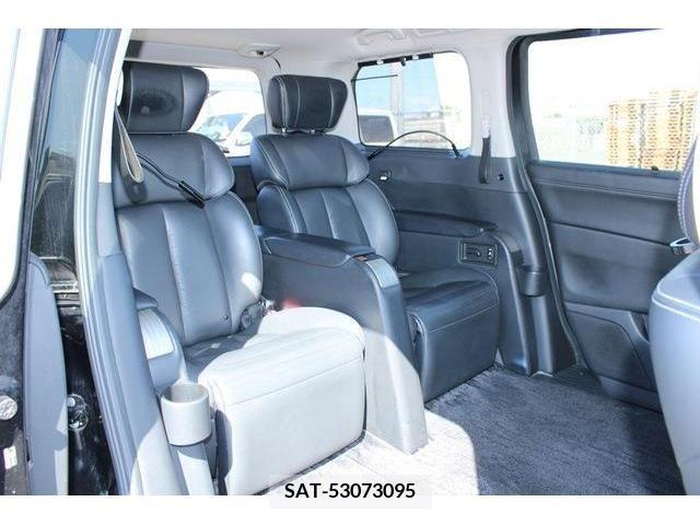 Nissan ELGRAND 2015-03 268342-14