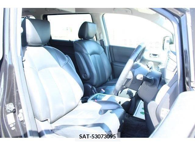 Nissan ELGRAND 2015-03 268342-13