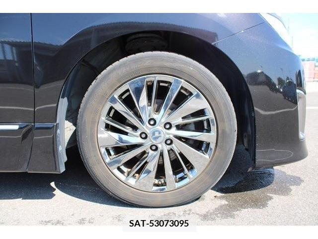 Nissan ELGRAND 2015-03 268342-11