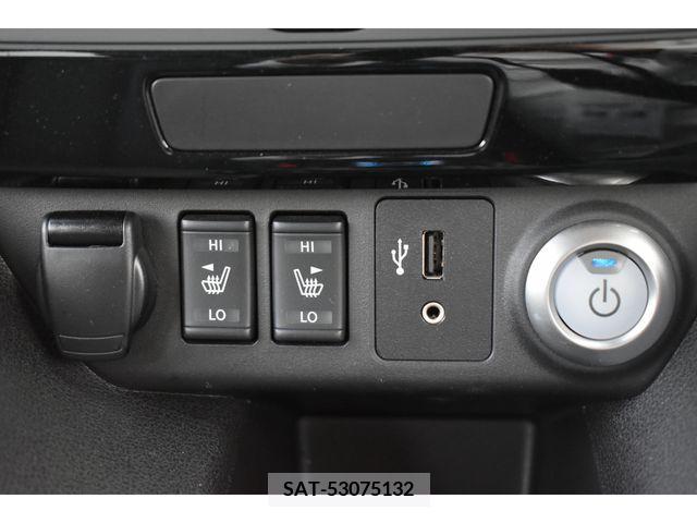 Nissan LEAF 2019-05 367053-11
