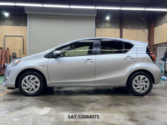 Toyota AQUA 2016-09 210725-4