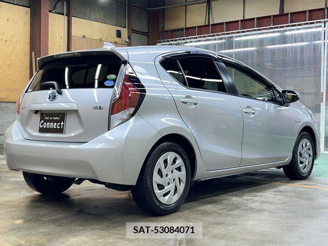 Toyota AQUA 2016-09 210725-7