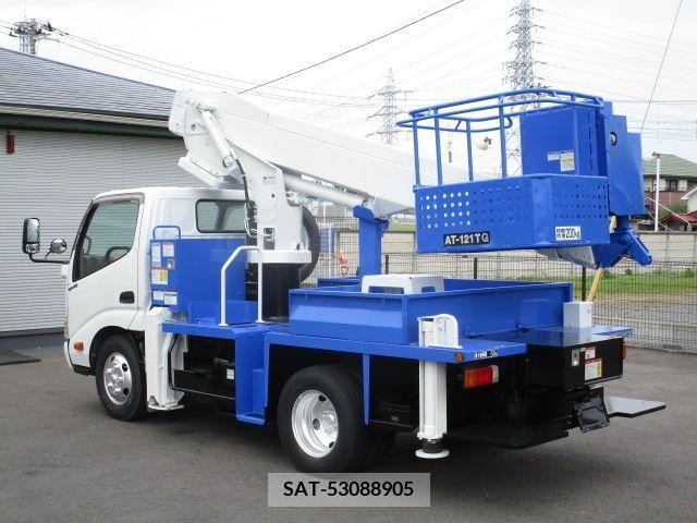 Hino DUTRO 2012-08 203942-4