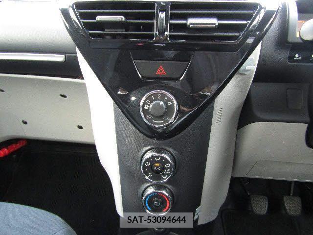 Toyota IQ 2014-02 341696-14