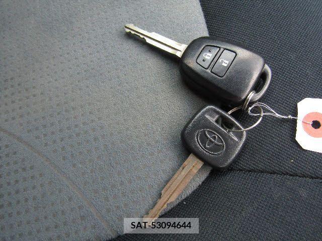 Toyota IQ 2014-02 341696-24