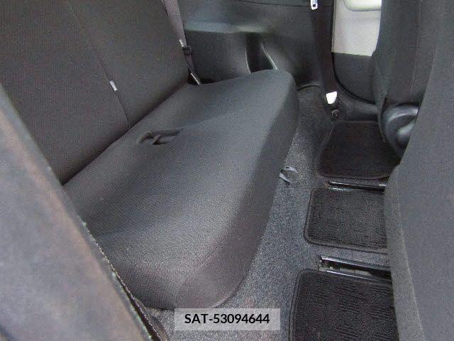 Toyota IQ 2014-02 341696-9
