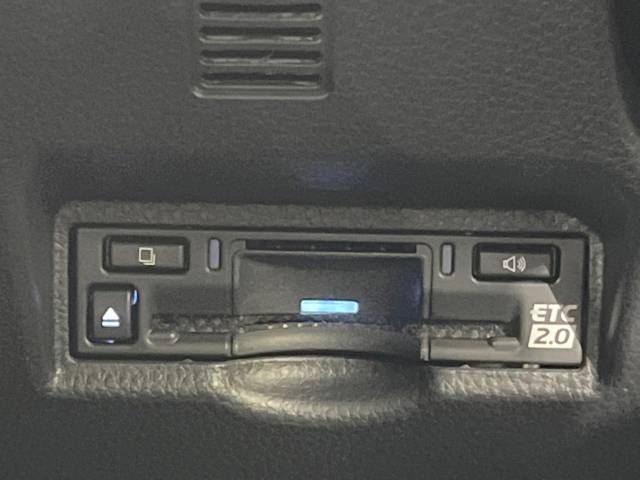 Toyota VOXY 2022-12 21239-7