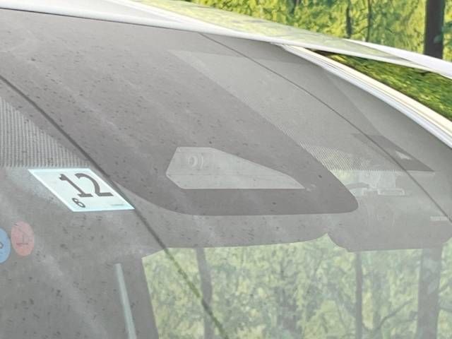 Toyota VOXY 2022-12 21239-2