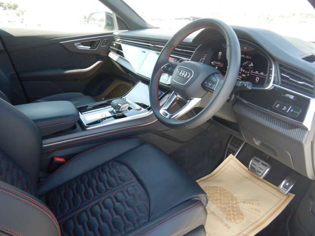 Audi RS Q8 2022-02 20190-16