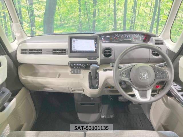 Honda N BOX 2019-05 215288-1
