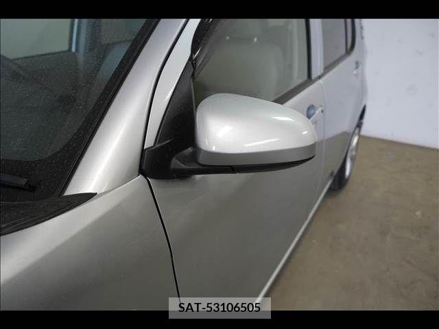 Toyota PASSO 2017-06 374335-4