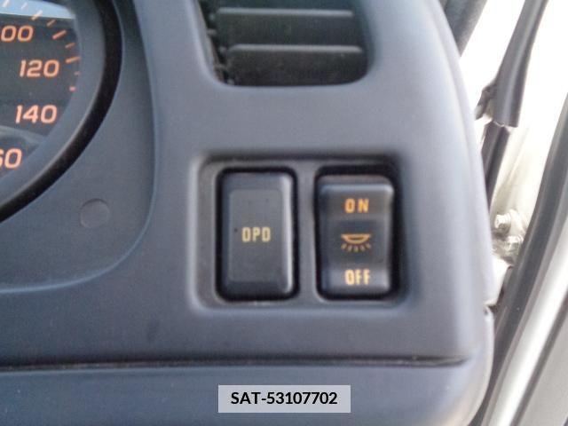 Isuzu FORWARD 2006-05 352756-18