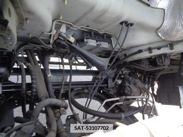Isuzu FORWARD 2006-05 352756-29