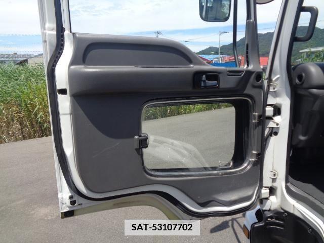 Isuzu FORWARD 2006-05 352756-22