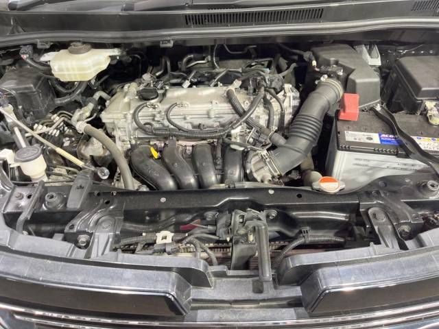 Toyota VOXY 2015-11 26682-18