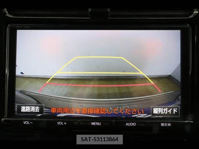 Toyota PRIUS 2018-07 385749-4