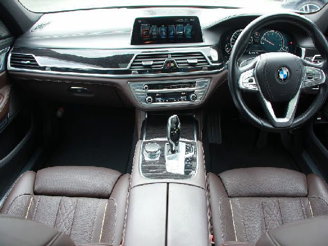Bmw 7 SERIES 2016-03 910-1
