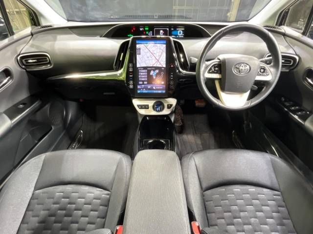 Toyota PRIUS PHV 2017-06 184150-1