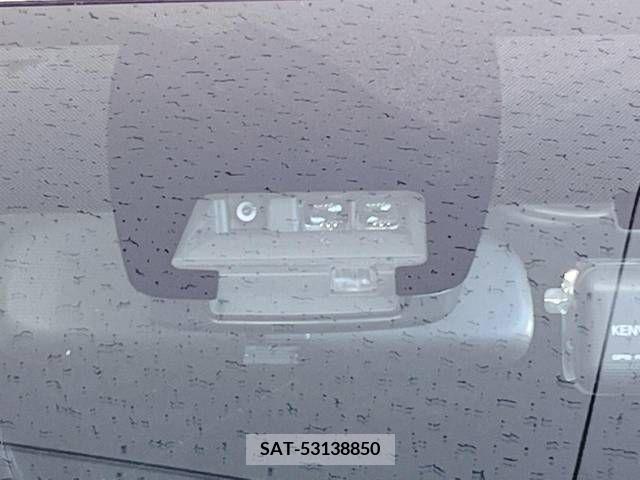 Toyota VOXY 2017-05 288937-3